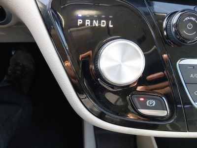2023 Chrysler Pacifica — photo 16 view