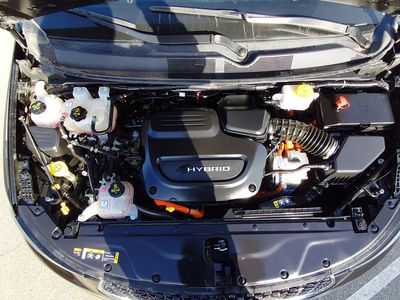 2023 Chrysler Pacifica — photo 9 view