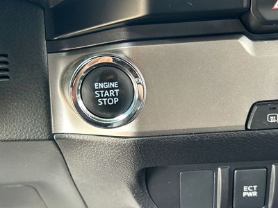 2023 Toyota Tacoma - Photo 14