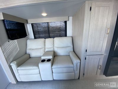 2025 Prime Time RV Avenger — photo 13 view