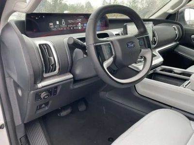 2025 Ford Expedition - Photo 15