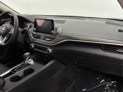 2025 Nissan Altima - Photo 31