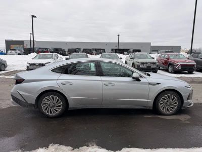 2024 Hyundai Sonata Hybrid SEL - Photo 3