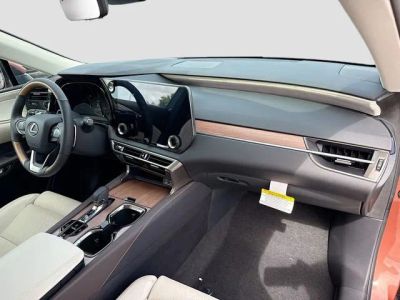 2026 Lexus RX — photo 15 view