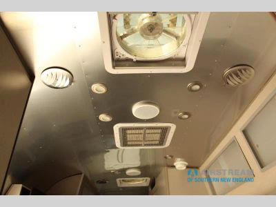 2025 Airstream Caravel — photo 10 view