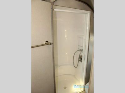 2025 Airstream Caravel — photo 32 view