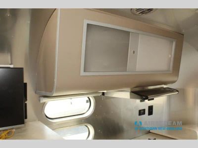 2025 Airstream Caravel — photo 23 view