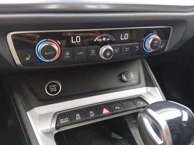 2024 Audi Q3 — photo 18 view
