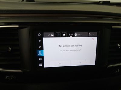 2023 Chrysler Voyager - Photo 19