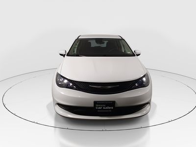 2023 Chrysler Voyager - Photo 2