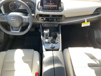 2026 Nissan Rogue — photo 12 view