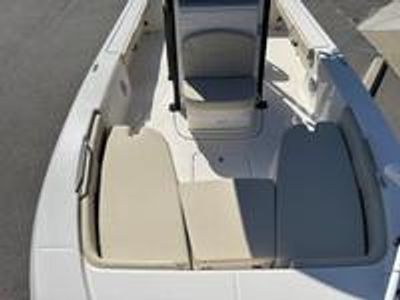 2026 Robalo 226 Cayman - Photo 10