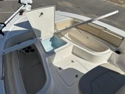 2026 Robalo 226 Cayman - Photo 11