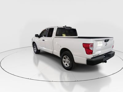 2022 Nissan Titan - Photo 5