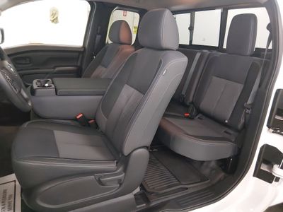 2022 Nissan Titan - Photo 20