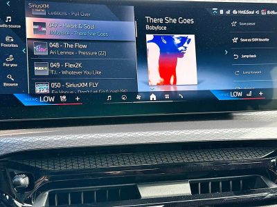 2026 BMW 3 Series — photo 12 view