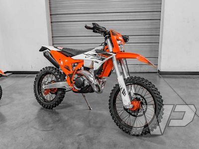 2026 KTM 300 XC-W Hardenduro - Photo 2