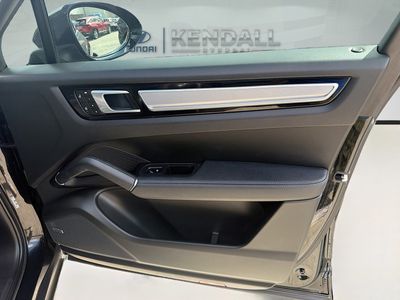 2023 Porsche Cayenne - Photo 31
