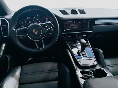 2023 Porsche Cayenne - Photo 18