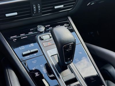 2023 Porsche Cayenne - Photo 13