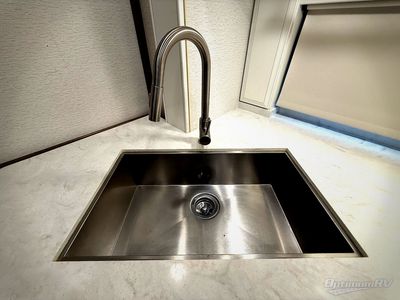 2022 Jayco Embark - Photo 13