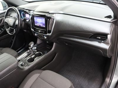 2022 Chevrolet Traverse FWD - Photo 40