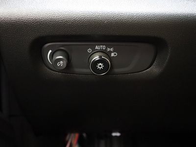2022 Chevrolet Traverse FWD - Photo 27