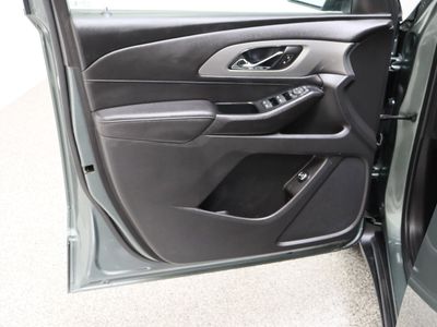 2022 Chevrolet Traverse FWD - Photo 12