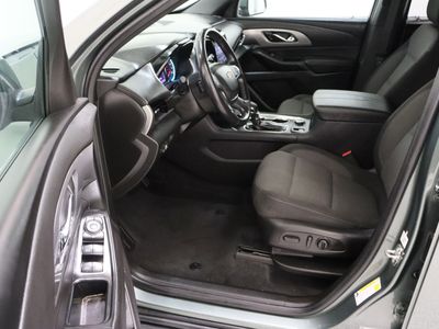 2022 Chevrolet Traverse FWD - Photo 14