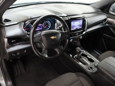 2022 Chevrolet Traverse FWD - Photo 13