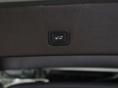 2022 Chevrolet Traverse FWD - Photo 36