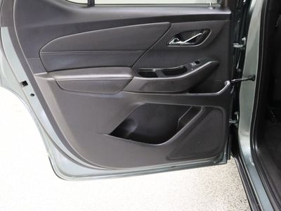2022 Chevrolet Traverse FWD - Photo 28