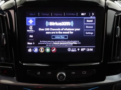 2022 Chevrolet Traverse FWD - Photo 19