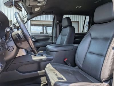 2022 Chevrolet Suburban - Photo 12