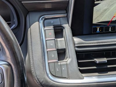 2022 Chevrolet Suburban - Photo 14