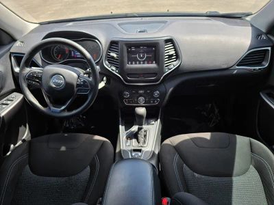 2019 Jeep Cherokee — photo 35 view