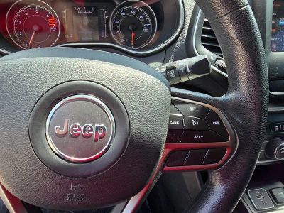 2019 Jeep Cherokee — photo 19 view