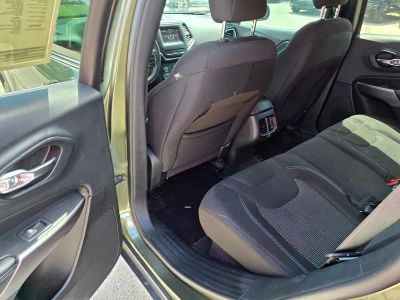2019 Jeep Cherokee — photo 30 view