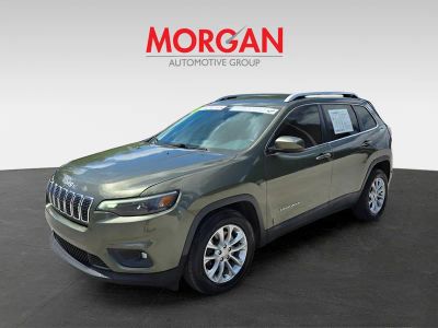 2019 Jeep Cherokee — side profile view