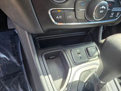 2019 Jeep Cherokee — photo 28 view