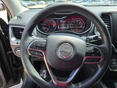 2019 Jeep Cherokee — photo 17 view