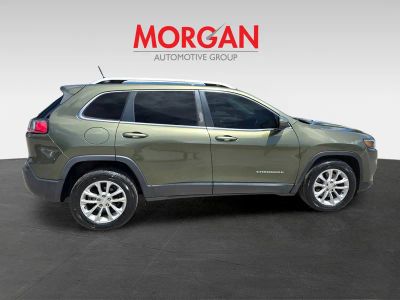 2019 Jeep Cherokee — photo 7 view