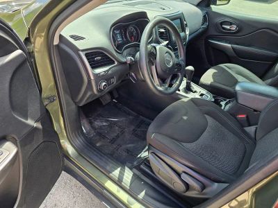 2019 Jeep Cherokee — photo 15 view