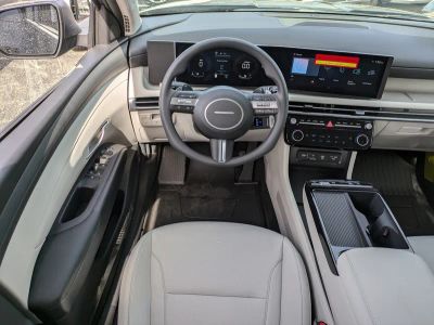 2026 Hyundai TUCSON HYBRID — photo 16 view