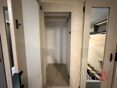 2024 Forest River Wildwood Grand Lodge - Photo 25