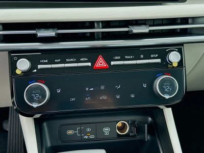 2026 Hyundai TUCSON — photo 12 view