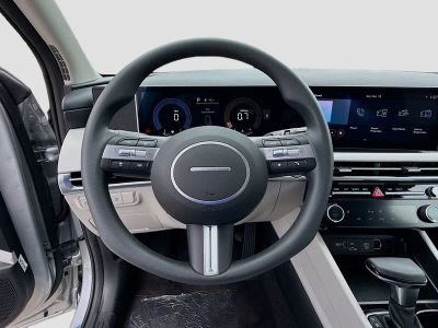 2026 Hyundai TUCSON — photo 8 view