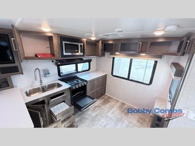2022 Forest River RV Flagstaff Super Lite - Photo 6