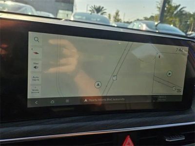 2025 Kia K5 — photo 17 view