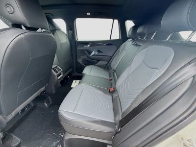 2026 Volkswagen Tiguan — photo 20 view